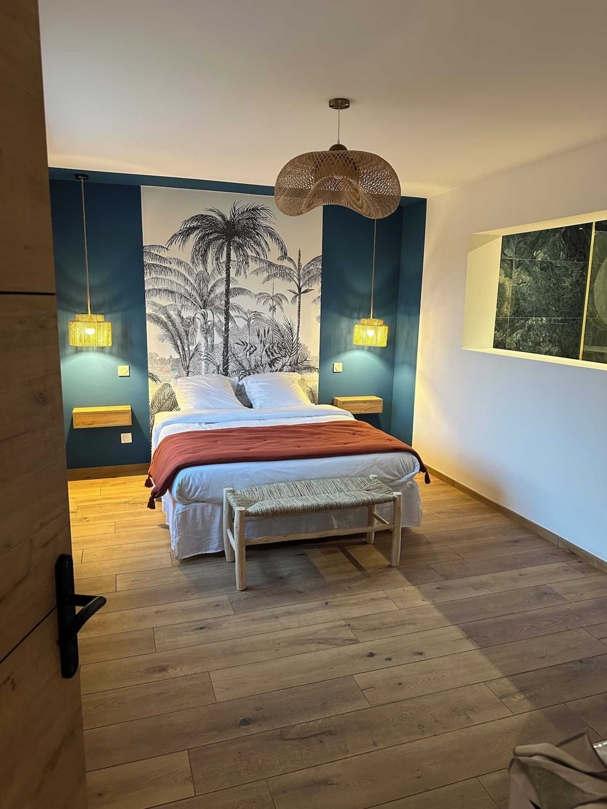 1 chambre, fer et planche à repasser, Wi-Fi gratuit, draps fournis