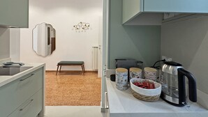 Unclassified image, 2 of 9, button - Merulana Suite (Roma)