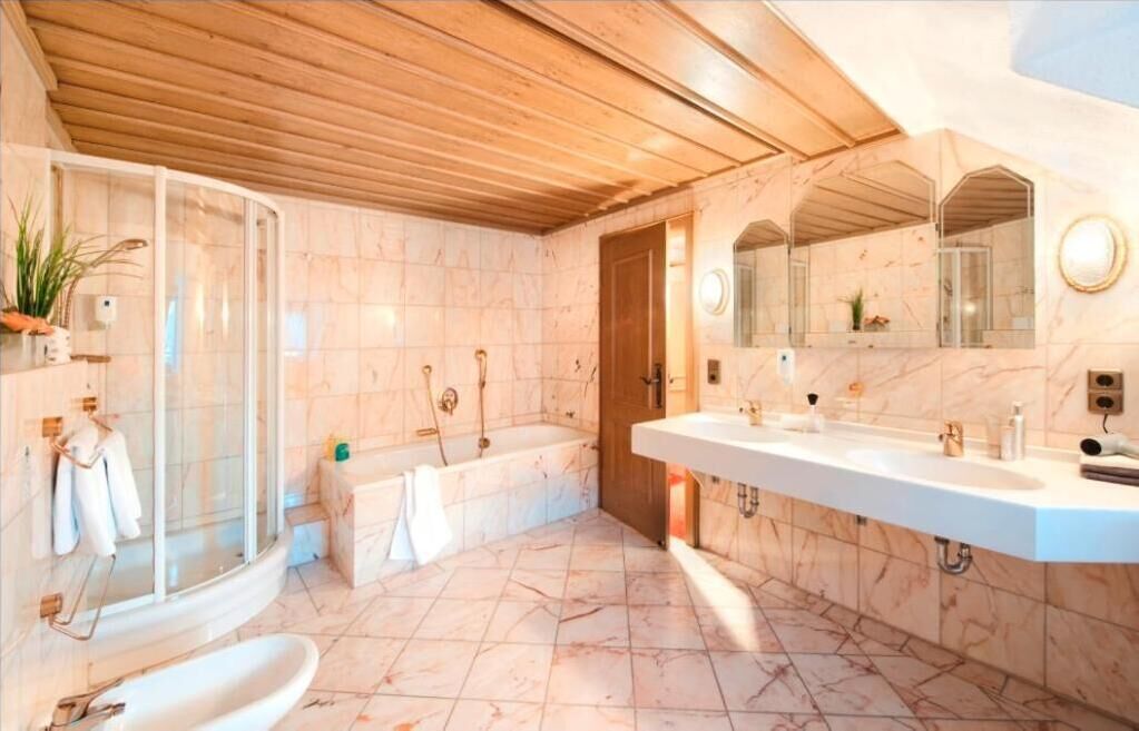 Chambre Double Deluxe | Salle de bain
