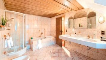Chambre Double Deluxe | Salle de bain
