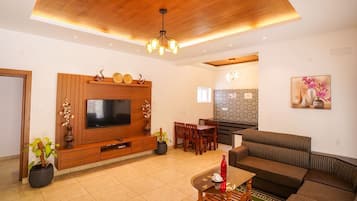 Family Villa, Balcony, Valley View | Living area