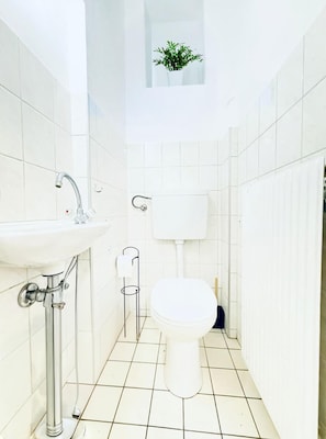 Basic-Apartment | Badezimmer