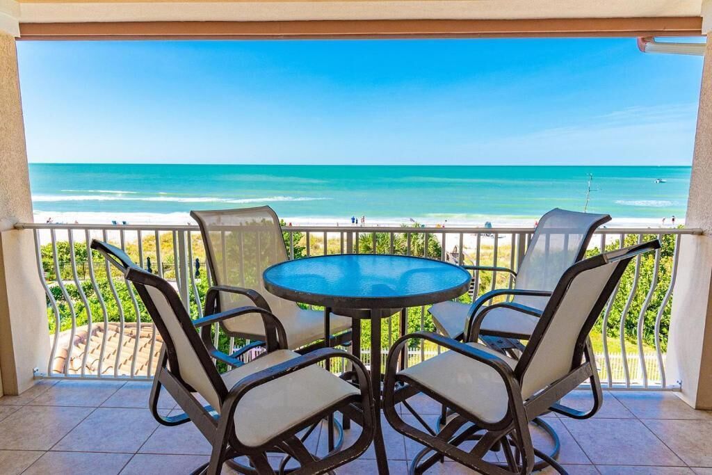 디럭스 콘도, 침실 3개, 해변 전망, 바다 정면 | 야외 식당