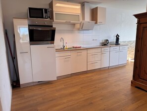 Fridge, microwave, oven, stovetop - Apartment on the edge of the Black Forest (Grafenau)