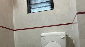 Standard Room | Bilik Mandi