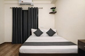 Standard Room - Hotel Shree (Kolkata)