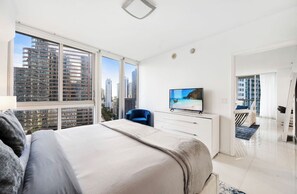 1 bedroom, iron/ironing board, WiFi, bed sheets - Luxora Lifestyle 1 BR W residences FREE SPA (Miami)
