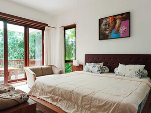 Room - Malathi Private Suite Ubud - Green View Shared Pool (Ubud)