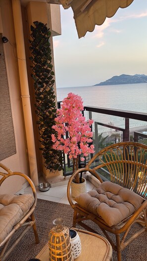 Terrace/patio - Studio with sea view -4 people- Terrace - Swimming pool (Cannes)