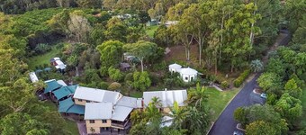 Glass House Mountains Ecolodge (Private Lodge Booking)