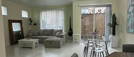 Smart TV, fireplace, computer monitors