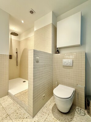 Apartment | Bathroom | Towels - 2 bedrooms - baby crib & furnished  (Brussels)