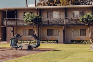 Property grounds - Seaside Gem! Harborfront Property, Outdoor Pool, Minutes to Paukukalo Beach! (Kahului)