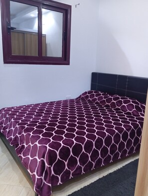 1 bedroom, iron/ironing board, WiFi, bed sheets - Cozy 1-bedroom studio with AC in beautiful Ourgad (ourgad)