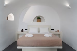 Kolmen hengen superior-huone