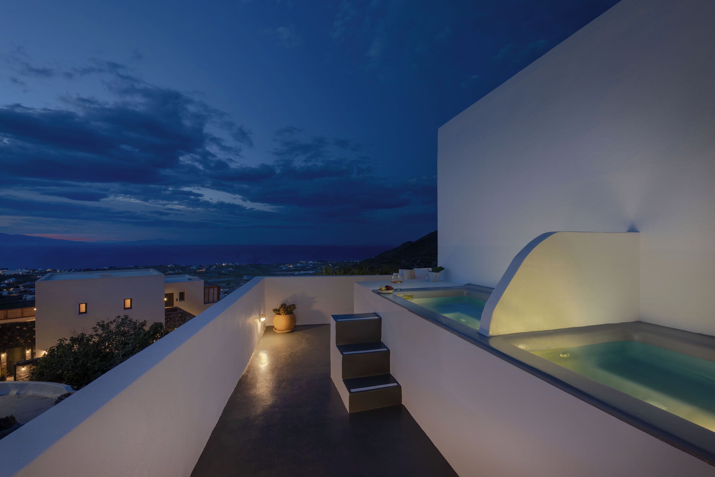 Deluxe Double with Outdoor Hot Tub & Sea View | 阳台景观