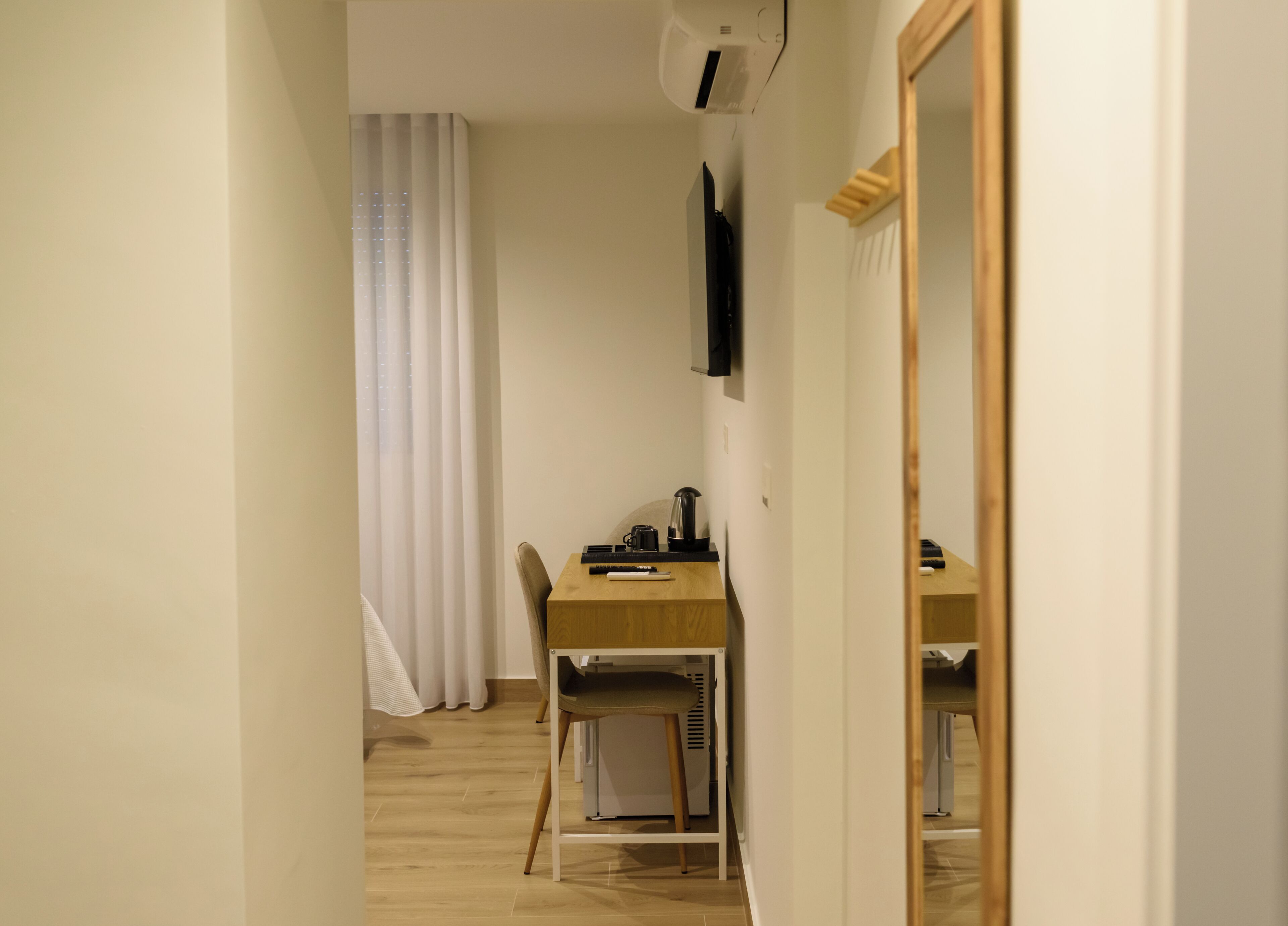 ห้องดีลักซ์ทวิน, วิวเมือง | เครื่องนอนระดับพรีเมียม, มินิบาร์, พื้นที่ทำงานแบบใช้แล็ปท็อป
