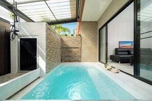 Pool - 3 Beds Villa Laguna with Pool and Gym (Tambon Choeng Thale)