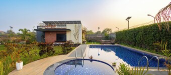 プラッサナム ヴァティカ ペットフレンドリー 2-BHK ヴィラ