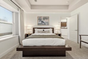 Room - Central DFW Skylight Stay. Entire Home in Irving (Irving)