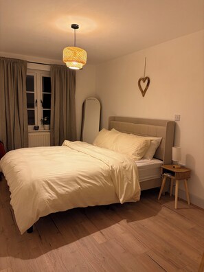 Room - Cosy High street flat near Cotswolds (Witney)