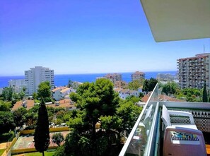 Property grounds - Stylish apartments overlooking the sea | 5-7 min walk to the beach (Benalmádena)