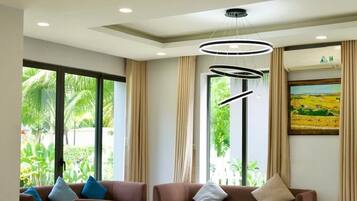 Deluxe Villa, 3 Bedrooms, Pool View