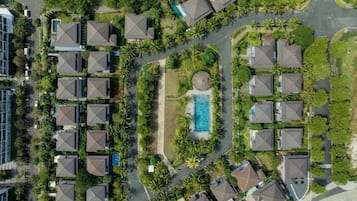 Deluxe Villa, 3 Bedrooms, Pool View | Living area | 48-inch flat-screen TV with cable channels