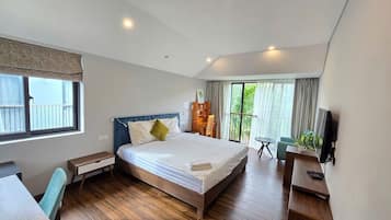 Luxury Villa, 3 Bedrooms, Garden View