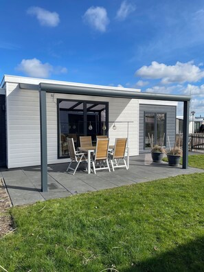 Unclassified image, 5 of 12, button - Vrbo Property (Burgerbrug)