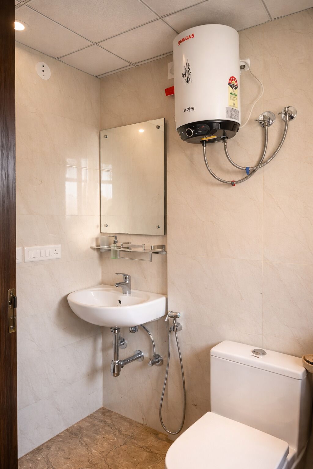 Deluxe Double or Twin Room | Bathroom