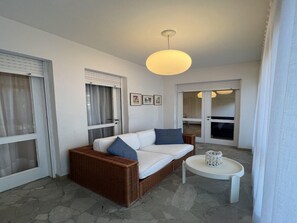 Interior - Cozy accommodation just 250mt from the beach (Lignano Sabbiadoro)