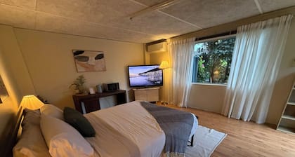 Private and Cozy Guest Flat in Central Dianella