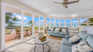 Premium Condo, 2 Bedrooms, Balcony, Beach View | Living area