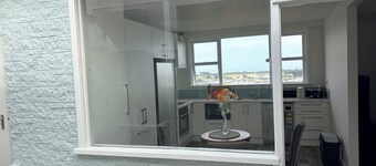 Vacation Home with Beautiful Sea View Private Parking