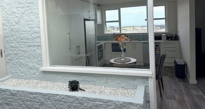 Vacation Home with Beautiful Sea View Private Parking