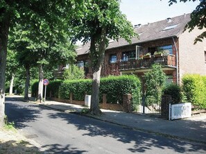 Exterior - Vacation apartment Schatzinsel Whg. 1 on Föhr - terrace & dog welcome (Wyk auf Föhr)