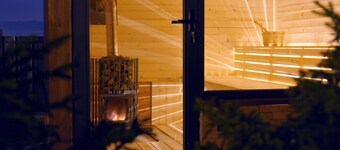 Skyview Wellness Cabin - Jacuzzi, PS5, Sauna, BBQ