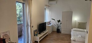 1 soverom, strykejern/-brett, wi-fi (inkludert) og sengetøy