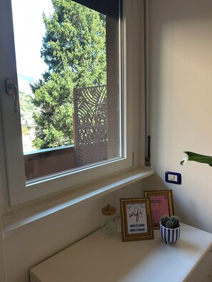 Interior - Amazing studio appartment, newly renoveted, walking distance to Como. (Como)