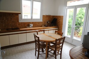 Private kitchen - Quiet house in Bergerac (Bergerac)
