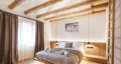 Chalet Charm - Private Mountain Retreat with Sauna, Jacuzzi & Kids Playroom