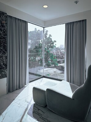 Interior - Luxurious Magnitude 6-bedroom Villa in Pattaya (Bang lamung District)