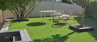 2 BR spacious Granny w garden near Stanhope Leisure Centre
