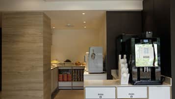 Desayuno autoservicio gratuito y diario