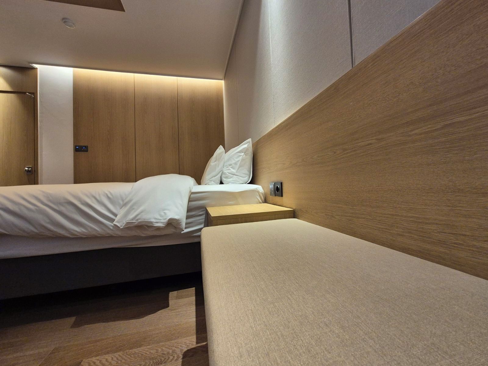 Deluxe King Room | Blackout curtains, free WiFi