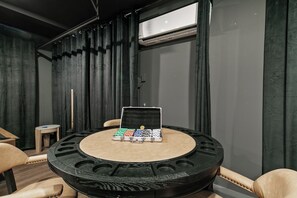 Interior - 9 Bedroom/Sleeps 24/Pickleball/GameRoom (Coachella)