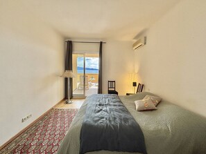 2 bedrooms, free WiFi, bed sheets - Apartment with AC, sea view - 4 guests (Ajaccio)