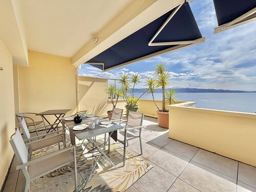Apartment with AC, sea view - 4 guests