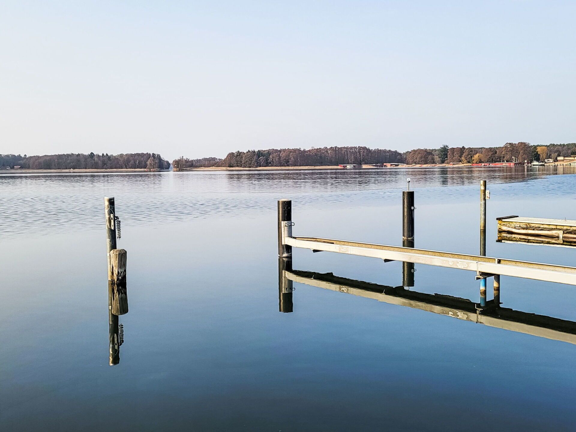 Wasser, Gewässer, Wasserweg, Dock, Wasserlauf, See, Seebrücke, Bank, Reflexion, Kanal